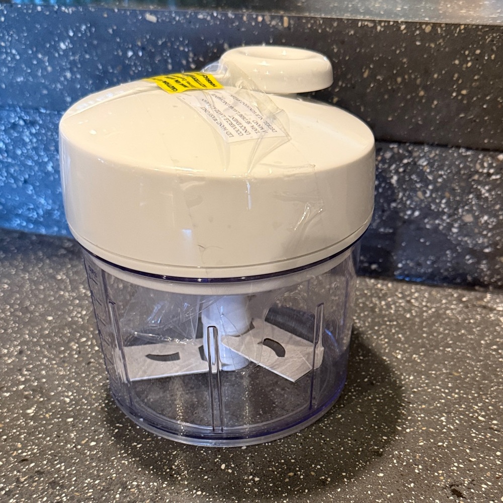 Pampered Chef Manual Food Chopper - Picture 2 of 4